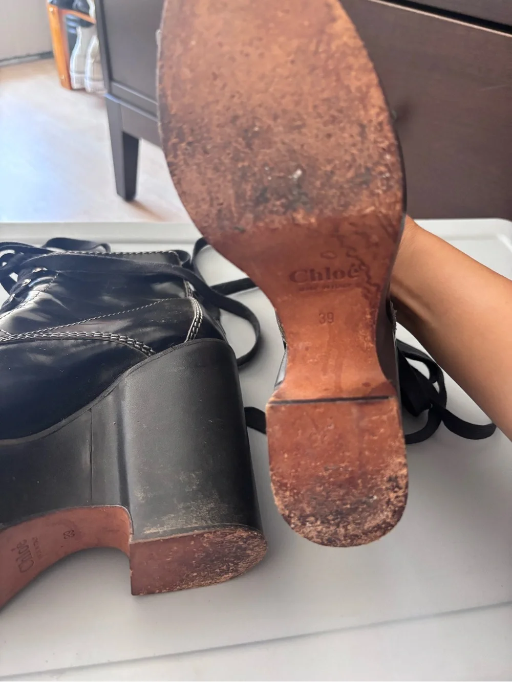 Chloe Runway Doc Boots 39